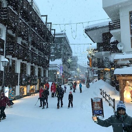 شقة Giomein - Flat In Cervinia 50M From Slopes And City Centre بيريوِل تْشيرفينيا المظهر الخارجي الصورة
